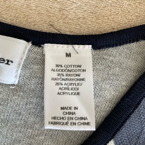 Alfred Dunner Zig Zag Striped V-Neck Sweater - Size M - Picture 12 of 12